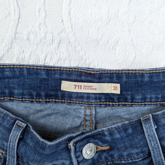 Levi's║Ripped 711 Skinny Jeans║Size 31 - Picture 5 of 7